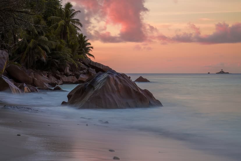 Seychelles liveaboard diving